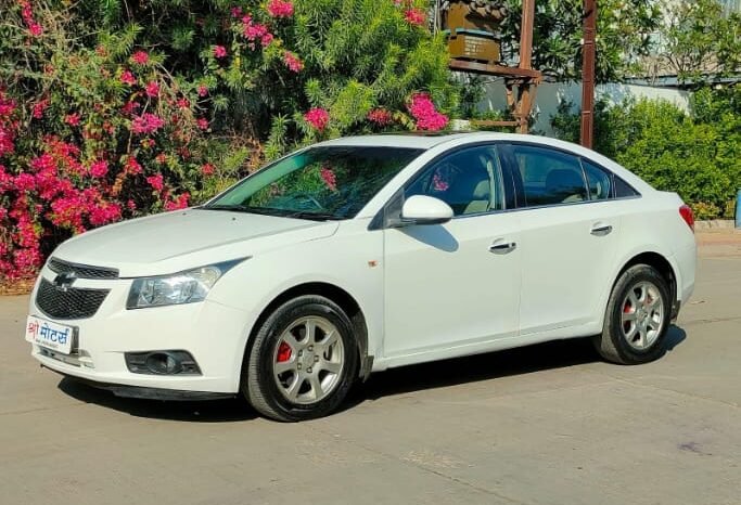 
								CRUZE LTZ 2011 MODEL DIESEL full									