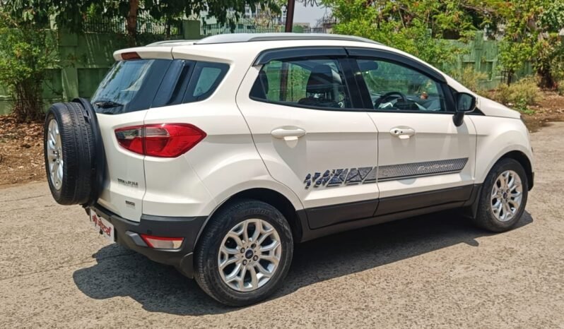 
								ECOSPORT TITANIUM 2015 MODEL DIESEL full									