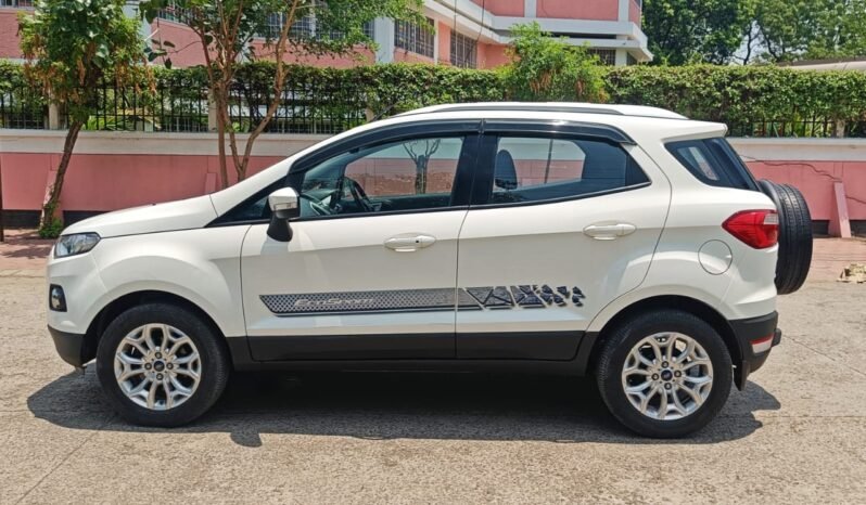 
								ECOSPORT TITANIUM 2015 MODEL DIESEL full									