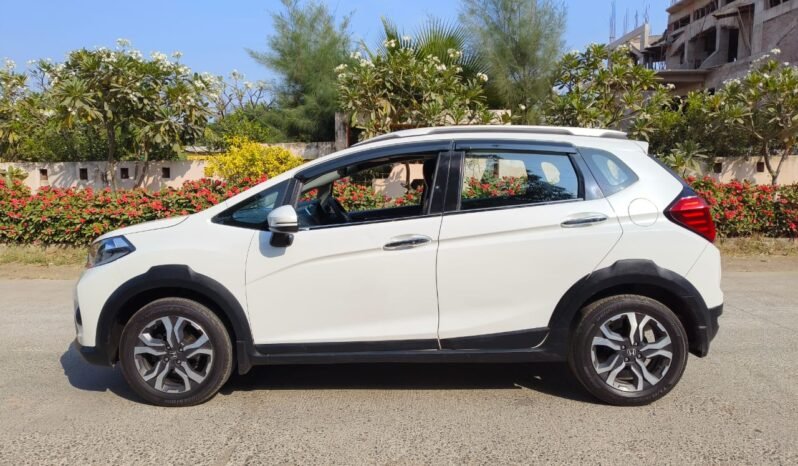 
								WRV VX SUNROOF 2019 MODEL DIESEL full									