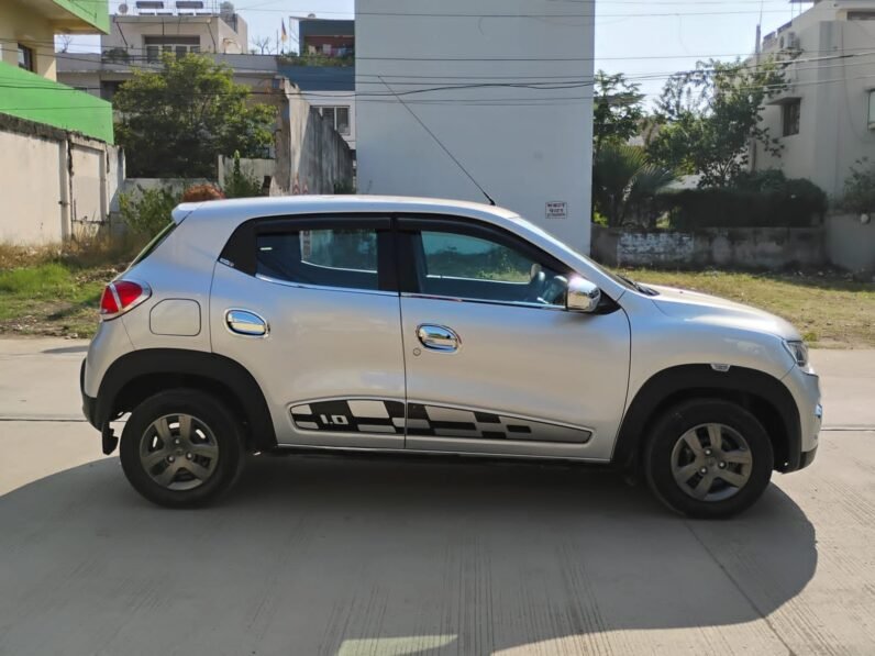 
								KWID RXT 2017 MODEL PETROL full									