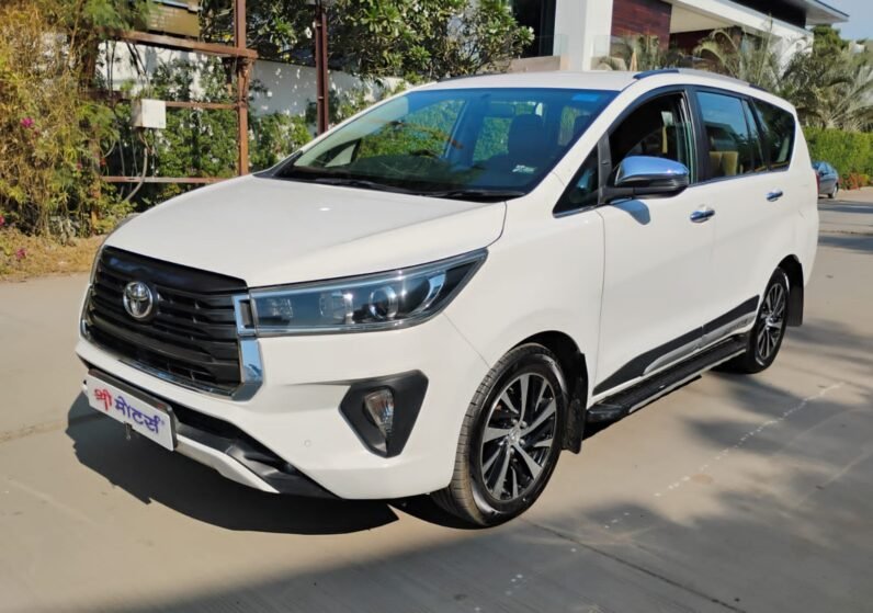 
								INNOVA CRYSTA 2.4 ZX 2022 MODEL DIESEL full									