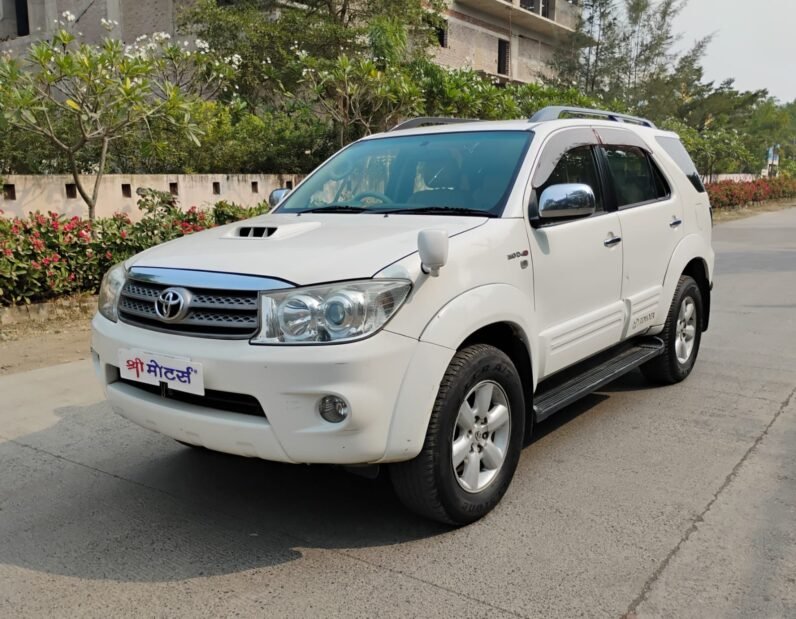 
								FORTUNER  4*4 2011 MODEL DIESEL full									