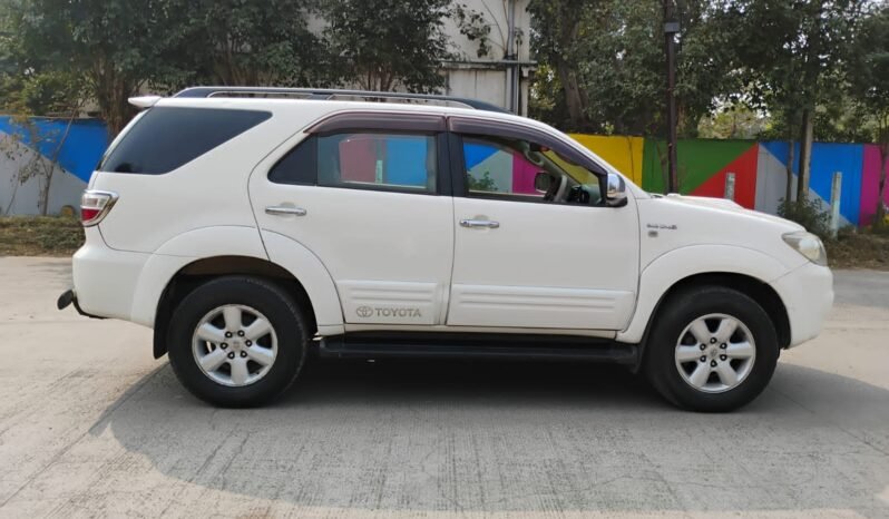 
								FORTUNER  4*4 2011 MODEL DIESEL full									