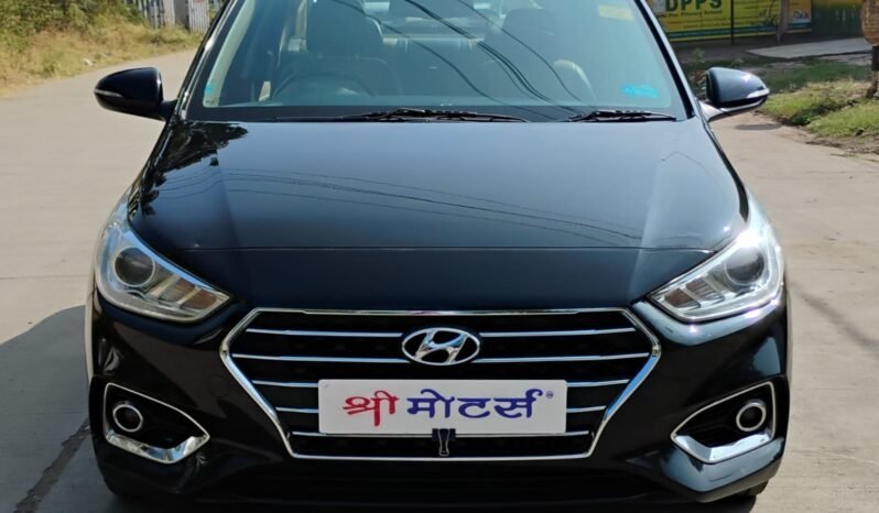 
								VERNA SX(O) AT 1.6 SUNROOF 2019 MODEL DIESEL full									