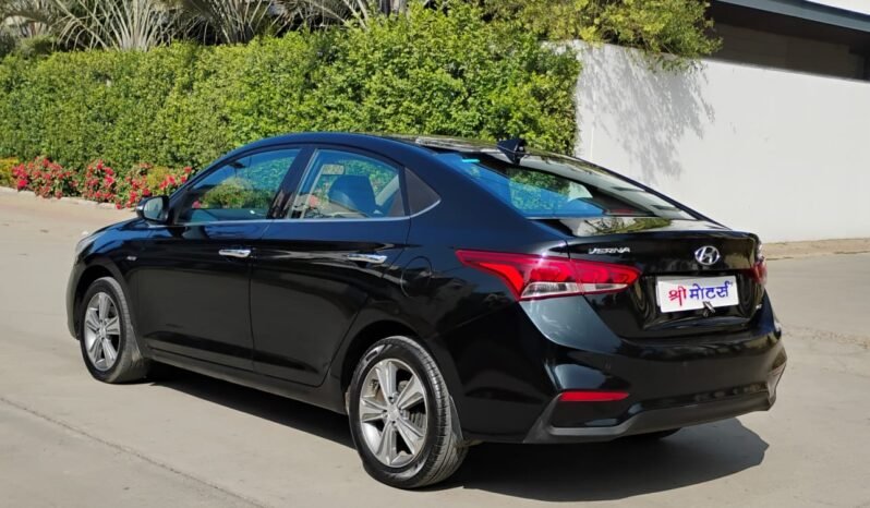 
								VERNA SX(O) AT 1.6 SUNROOF 2019 MODEL DIESEL full									