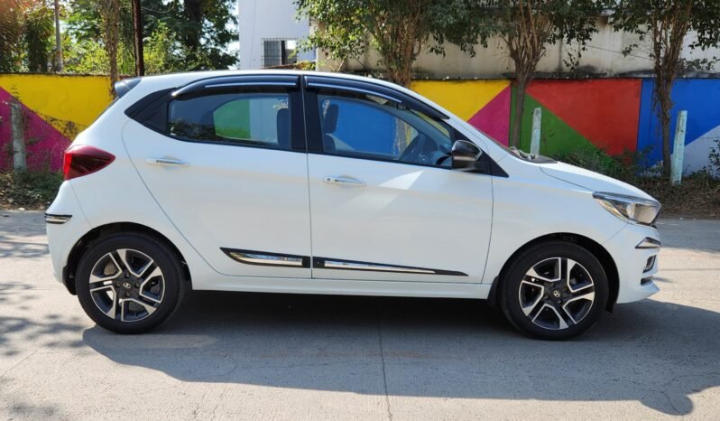 
								TIAGO XZA AUTOMATIC  2022 MODEL PETROL full									