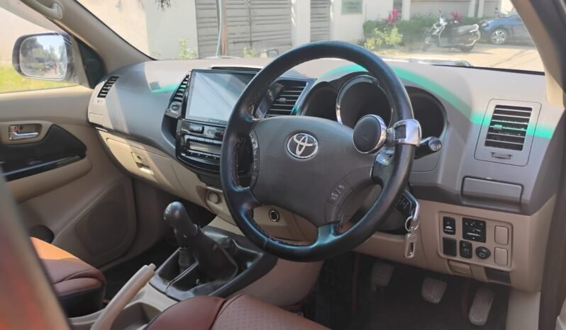 
								FORTUNER 4WD 2011 MODEL  DIESEL full									