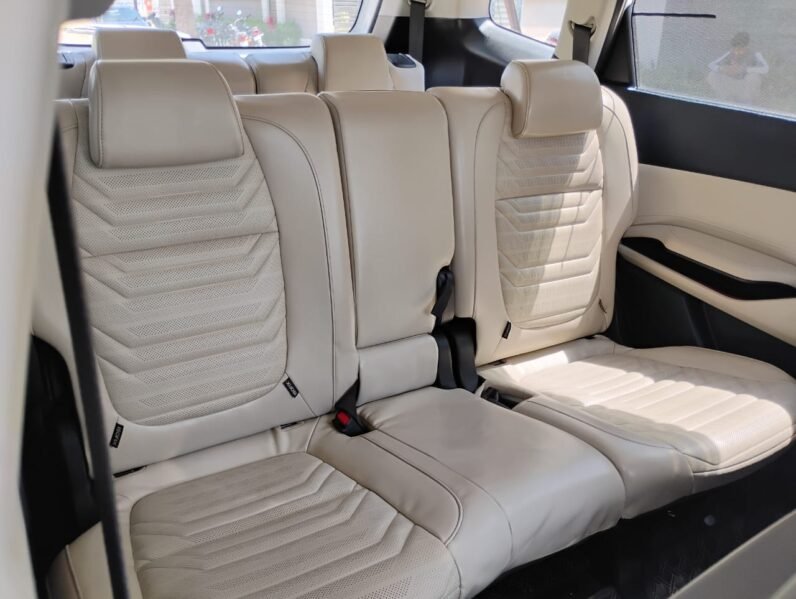 
								CARENS 1.4 LUXURY AUTOMATIC 2022 MODEL PETROL full									