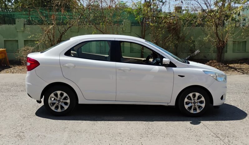 
								ASPIRE 1.5 TITANIUM 2018 MODEL DIESEL full									