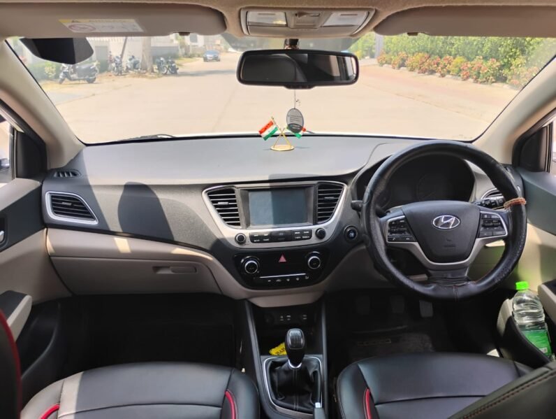 
								VERNA 1.6 SX 2019 MODEL PETROL full									