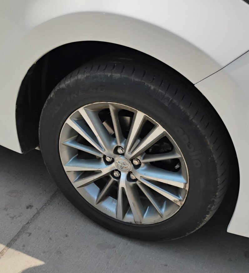 
								ALTIS 1.8 V 2015 MODEL  PETROL full									