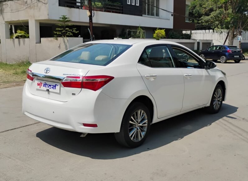 
								ALTIS 1.8 V 2015 MODEL  PETROL full									