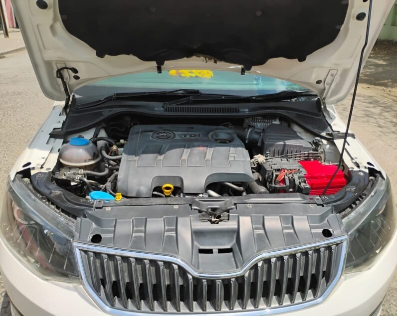 
								RAPID 1.5 TDI STYLE 2017 MODEL DIESEL full									