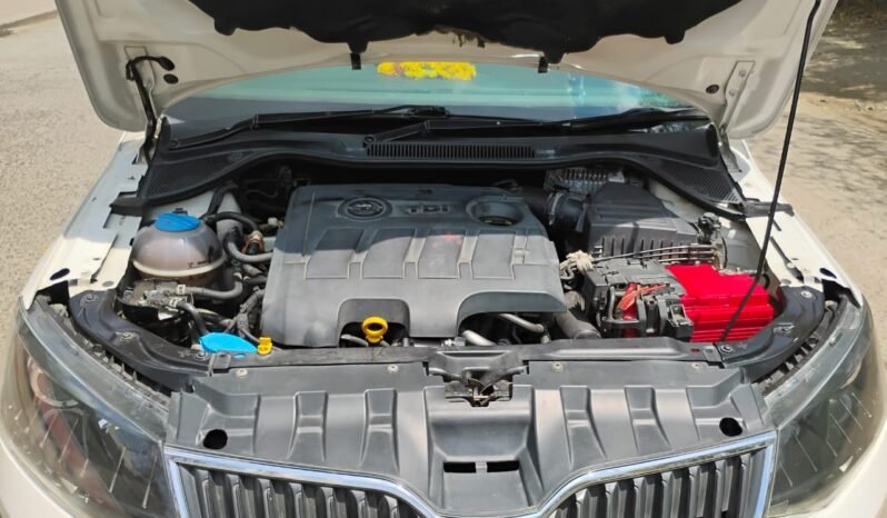 
								RAPID 1.5 TDI STYLE 2017 MODEL DIESEL full									