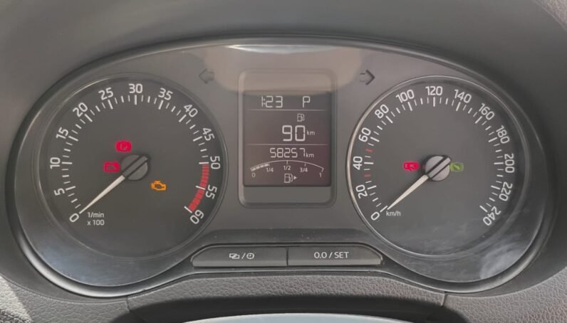 
								RAPID 1.5 TDI STYLE 2017 MODEL DIESEL full									