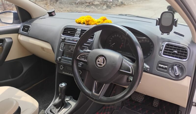 
								RAPID 1.5 TDI STYLE 2017 MODEL DIESEL full									