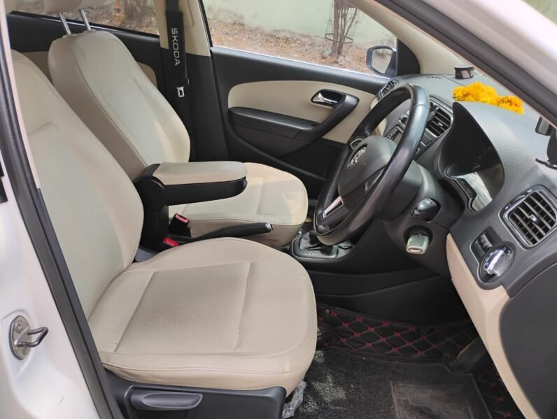 
								RAPID 1.5 TDI STYLE 2017 MODEL DIESEL full									