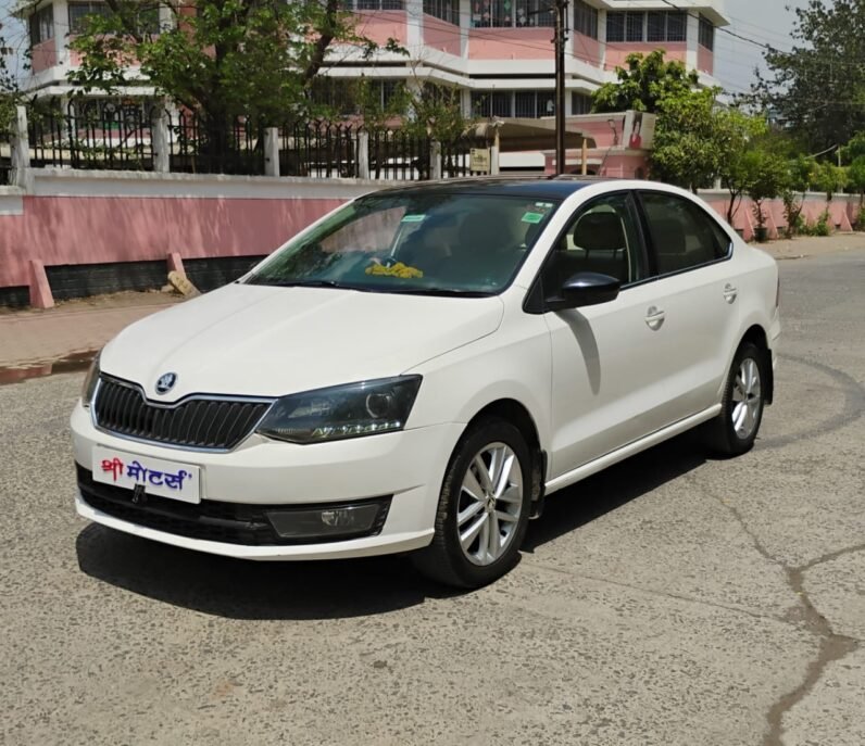 
								RAPID 1.5 TDI STYLE 2017 MODEL DIESEL full									