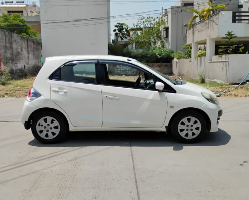 
								BRIO SMT 2012 MODEL PETROL full									