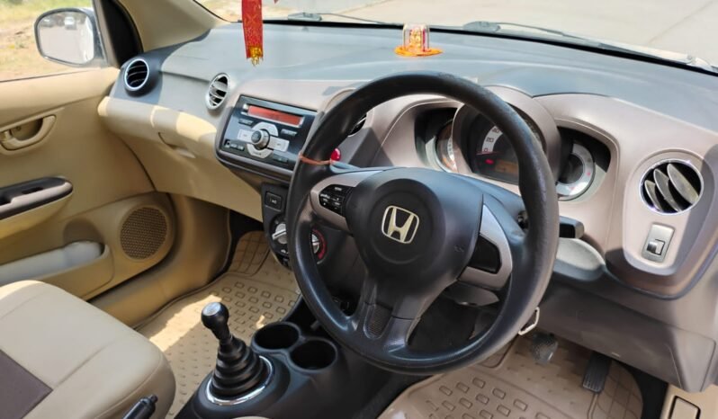 
								BRIO SMT 2012 MODEL PETROL full									