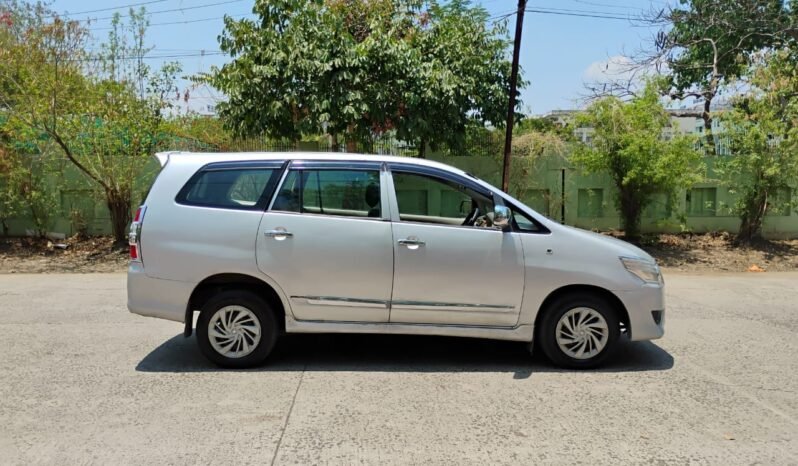 
								INNOVA 2.5 G 2012 MODEL DIESEL full									