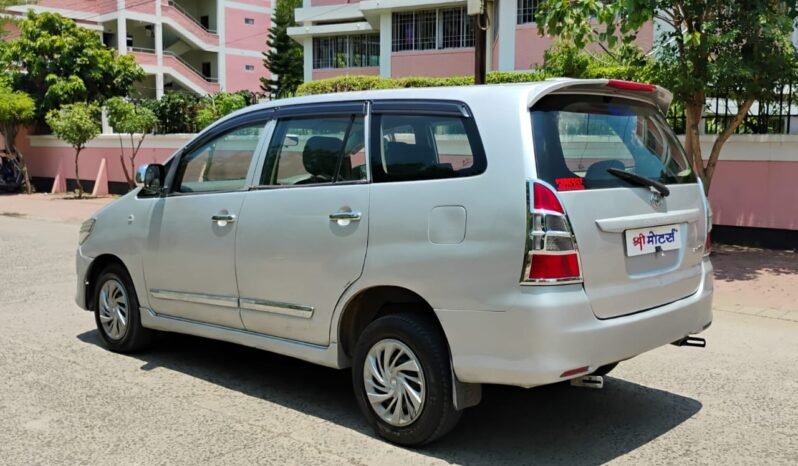
								INNOVA 2.5 G 2012 MODEL DIESEL full									