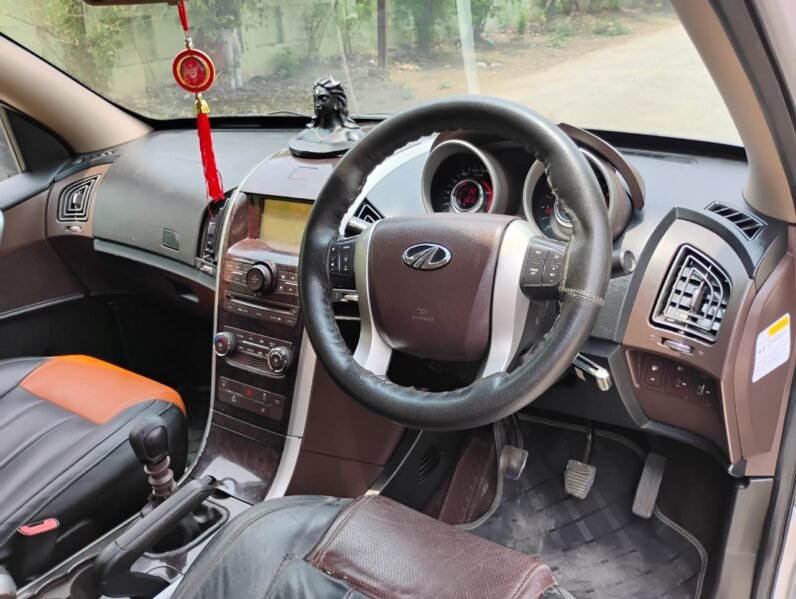 
								XUV500 W8 2012 MODEL DIESEL full									