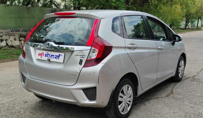 
								JAZZ SMT 2017 MODEL PETROL full									