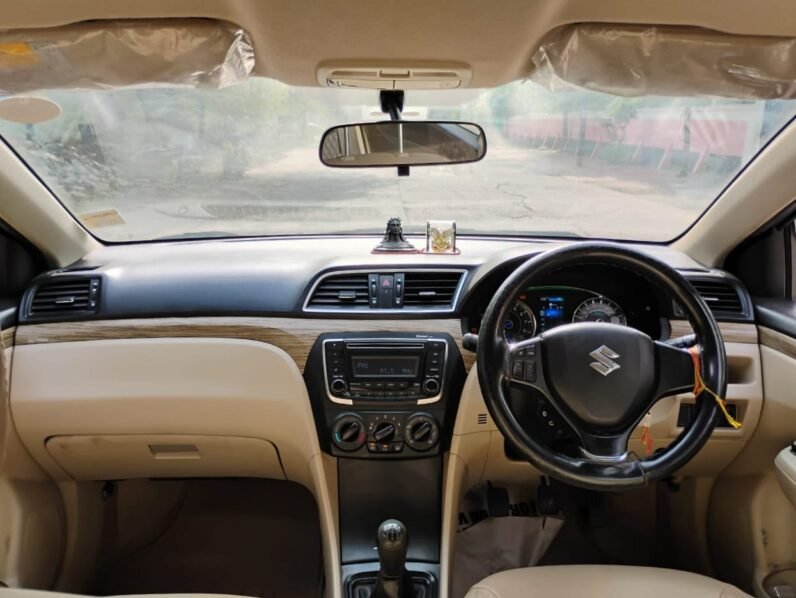 
								CIAZ SIGMA SMART HYBRID 2022 MODEL PETROL full									