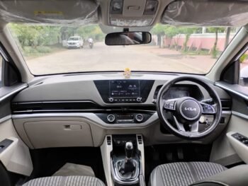 CARENS PRESTIGE 2022 MODEL PETROL