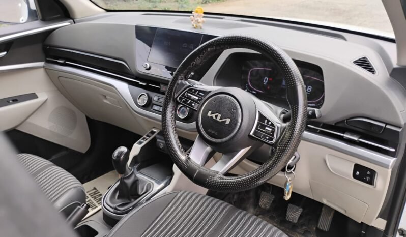 
								CARENS PRESTIGE 2022 MODEL PETROL full									
