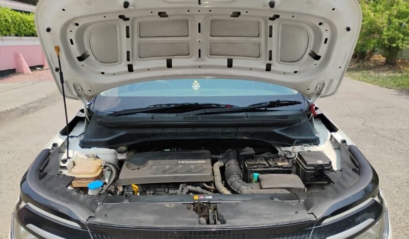 
								CARENS PRESTIGE 2022 MODEL PETROL full									