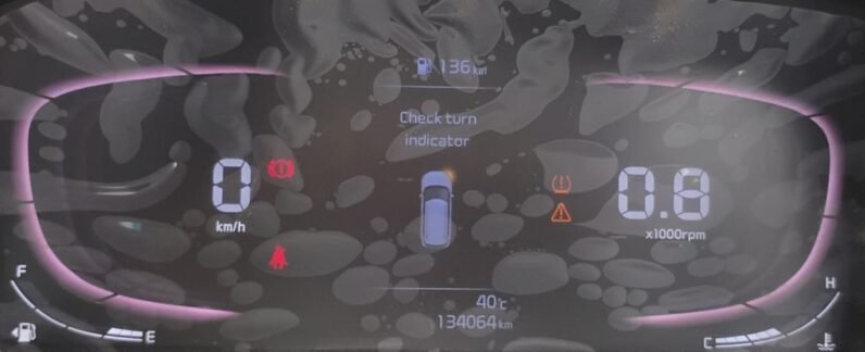 
								CARENS PRESTIGE 2022 MODEL PETROL full									