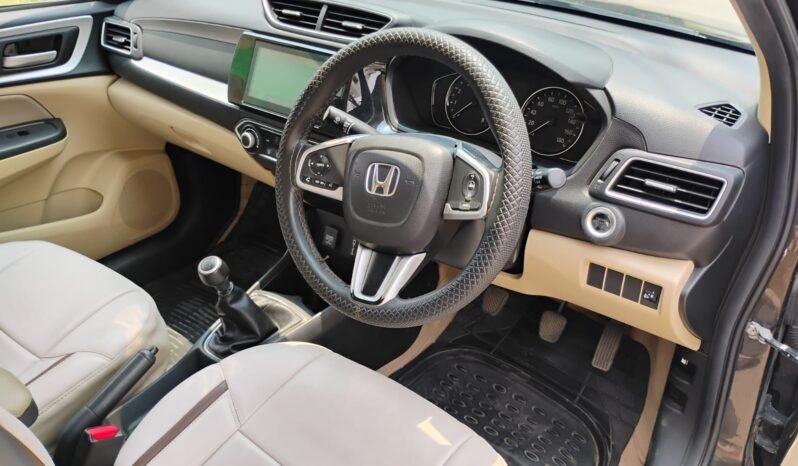 
								AMAZE 1.2 VX 2022 MODEL PETROL full									