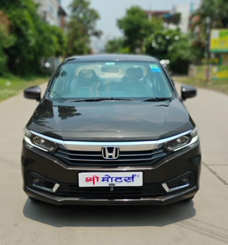 
								AMAZE 1.2 VX 2022 MODEL PETROL full									
