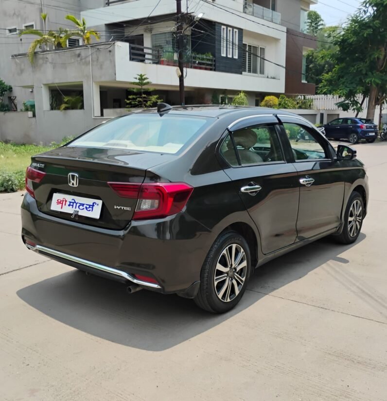 
								AMAZE 1.2 VX 2022 MODEL PETROL full									
