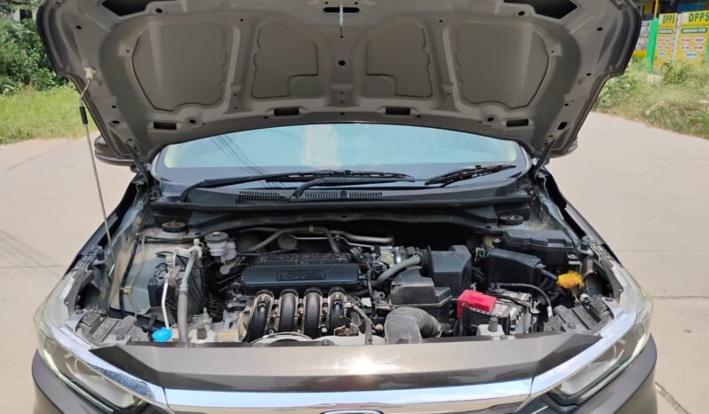
								AMAZE 1.2 VX 2022 MODEL PETROL full									