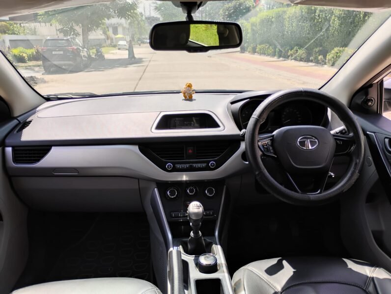 
								NEXON XM 2018-19 MODEL PETROL full									