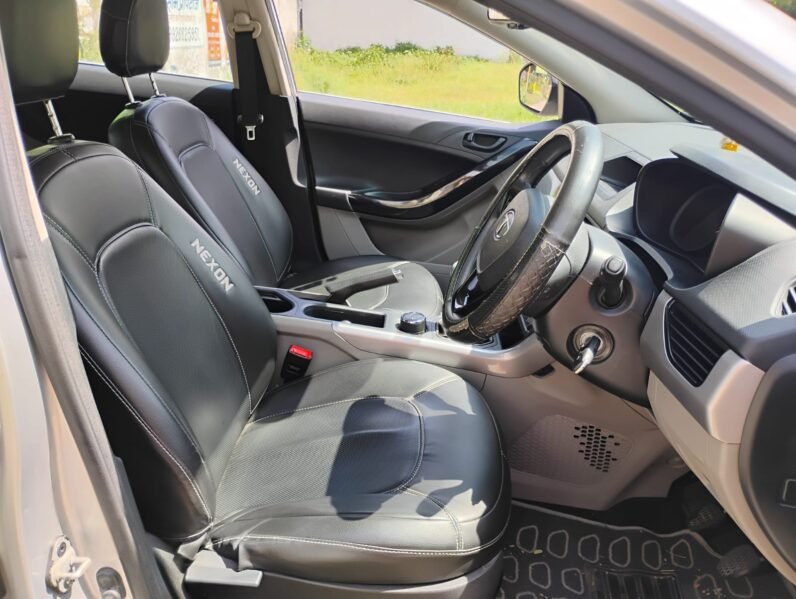 
								NEXON XM 2018-19 MODEL PETROL full									