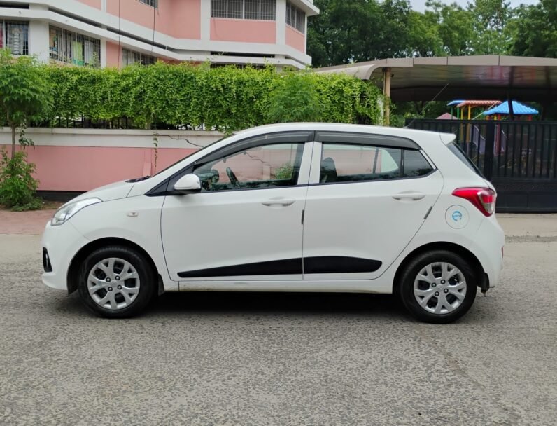 
								GRAND I10 MAGNA 2016 MODEL PETROL full									