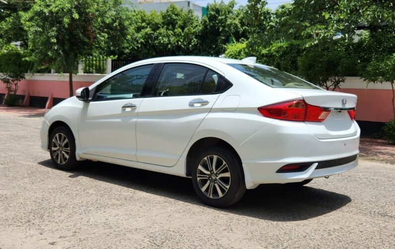 
								HONDA CITY V CVT AT 2017 MODEL PETROL full									