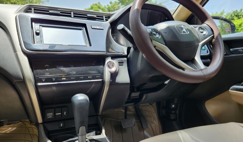 
								HONDA CITY V CVT AT 2017 MODEL PETROL full									