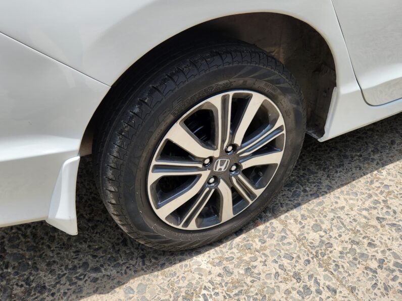 
								HONDA CITY V CVT AT 2017 MODEL PETROL full									