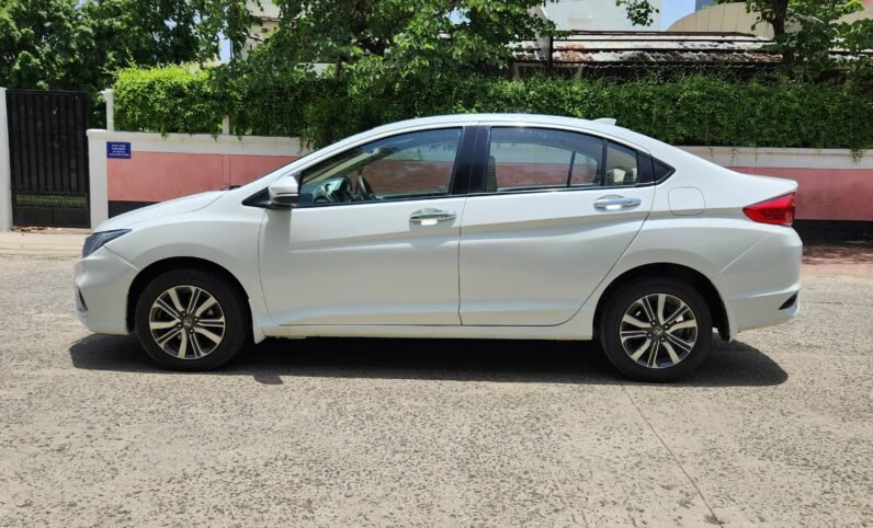 
								HONDA CITY V CVT AT 2017 MODEL PETROL full									