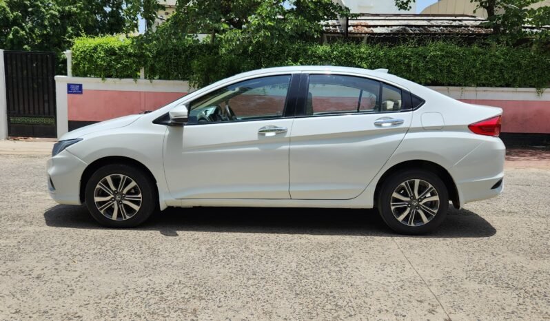 
								HONDA CITY V CVT AT 2017 MODEL PETROL full									