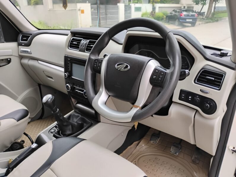 
								SCORPIO S10 2016 MODEL DIESEL full									