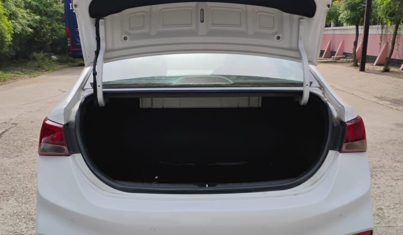 
								VERNA SX (O) AUTOMATIC 2019 DIESEL full									