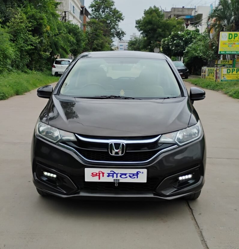 
								JAZZ VX 2020-21 MODEL PETROL full									