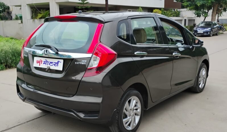 
								JAZZ VX 2020-21 MODEL PETROL full									